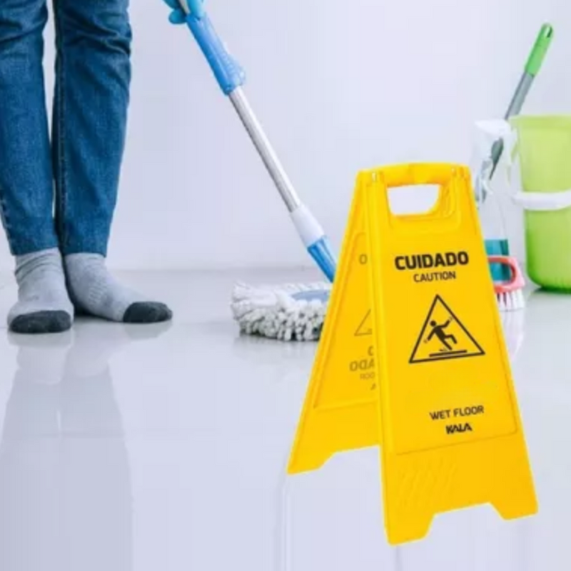 Placa Sinalizadora Piso Escorregadio - Nobre